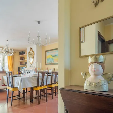 Apartment La Bouganville - House With Garden Dei Marmi, Toscana *