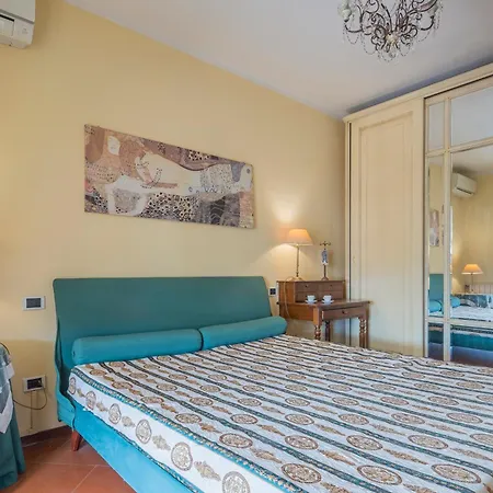 Daire La Bouganville - House With Garden Dei Marmi, Toscana Forte dei Marmi