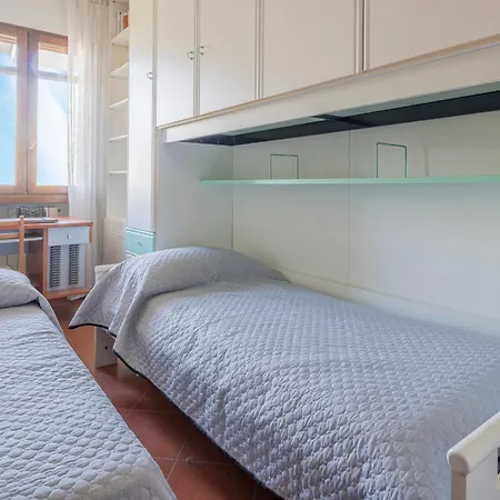 La Bouganville - House With Garden Dei Marmi, Toscana Daire
