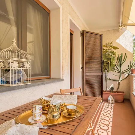 La Bouganville - House With Garden Dei Marmi, Toscana